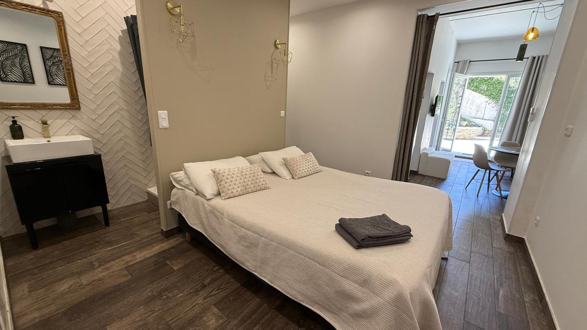 A Casa Corbaia Appartement 40 M2, Jardin Prive, Parking, Proche Centre Ville Et Mer Apartment 40 M2, Private Garden Parking Near Town Center And Sea Port And Airport Coventry Exterior foto